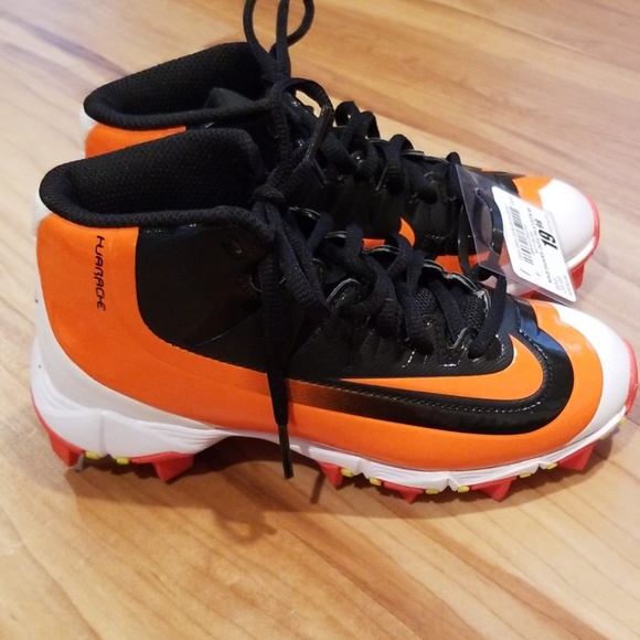 orange and black youth baseball cleats